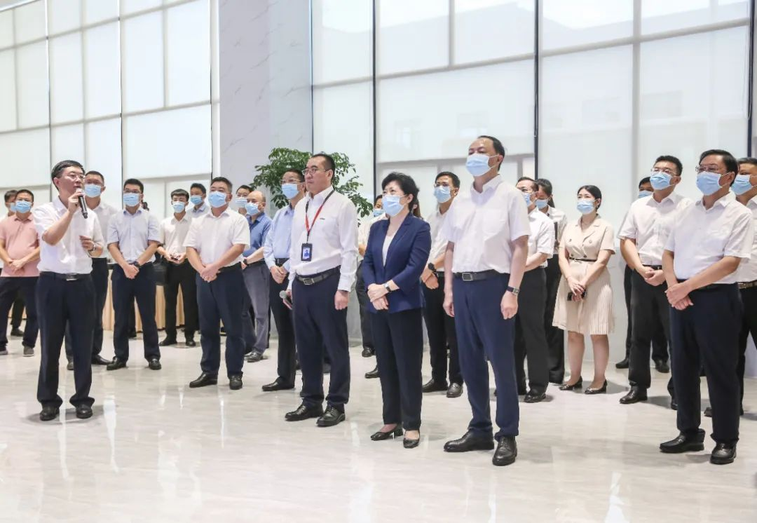 湖南省委常委、长沙市委书记吴桂英率队调查长沙人生就是博官网股份智慧物联终端造作基地